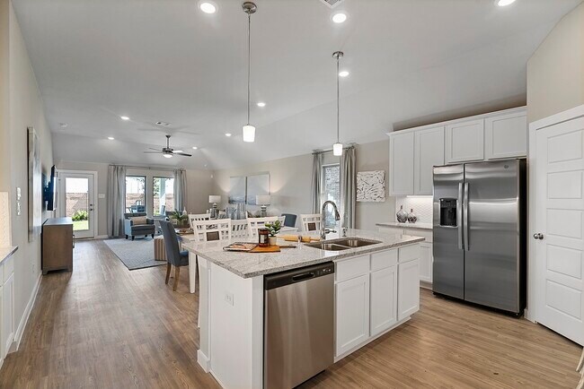 Building Photo - 21110 Bella Coral Dr