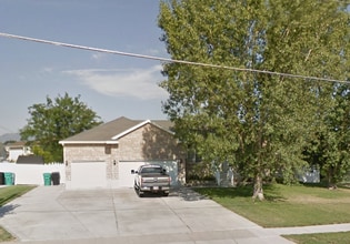 Building Photo - 2127 S 2000 W