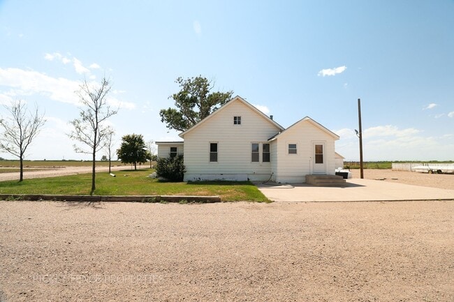Building Photo - Charming 3-bedroom, 2-bathroom Home