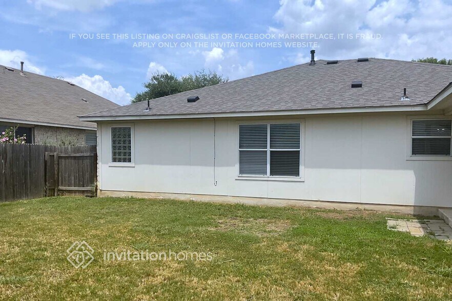 Building Photo - 2419 Pearson Way