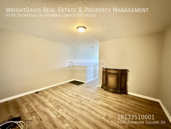 Building Photo - 4505 Ashburn Square Dr