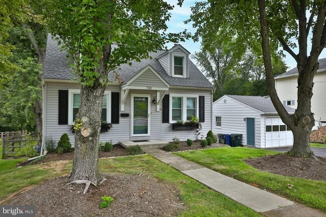 Building Photo - 732 N Tyson Ave