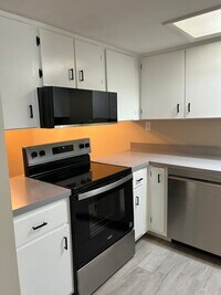 Building Photo - 1 BR/1 BA apartment in historic downtown Eustis--Laundry w/ W/D Hookups