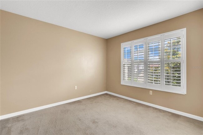Building Photo - 643 Willett Dr