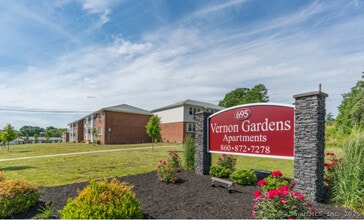 Building Photo - 695 Talcottville Rd