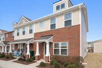 Building Photo - 7026 Magnolia Crossings