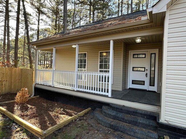 Building Photo - 15315 Birch Dr