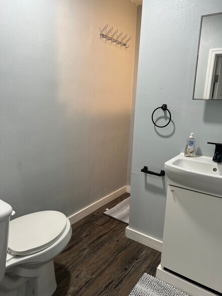 Building Photo - 1345 Hazel St NW