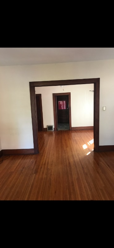 Building Photo - 311 Benton St