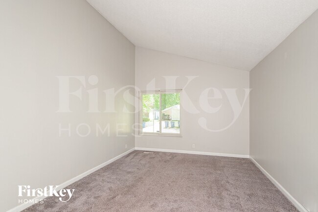 Building Photo - 3313 Green Pasture Dr