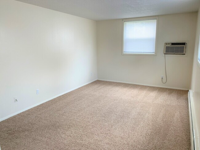 Primary Photo - 875 26th St