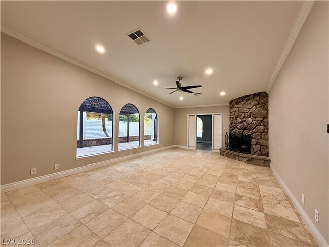 Building Photo - 3416 Cll Del Torre