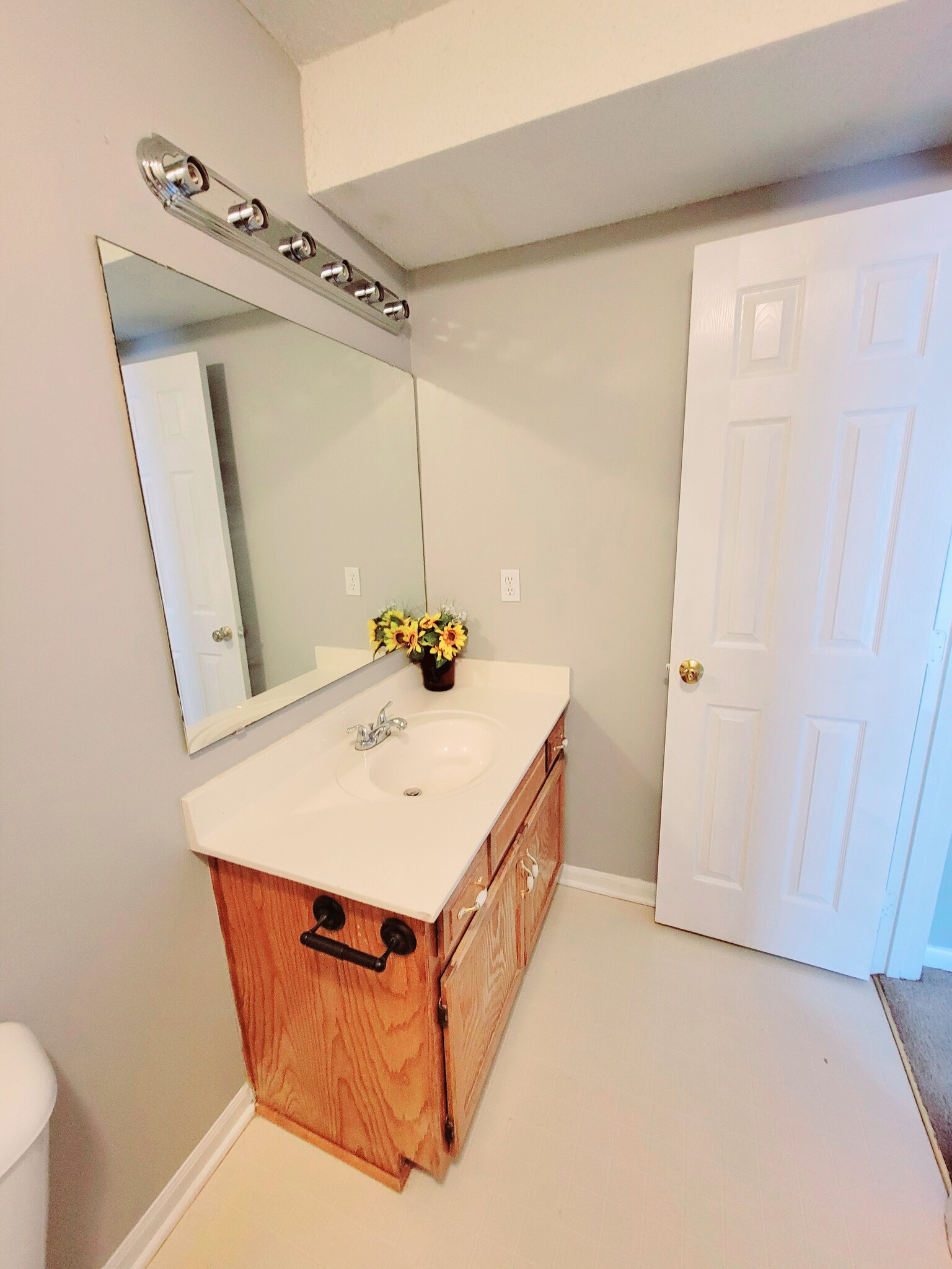 MASTER BATHROOM - 5401 NW 86th Ct