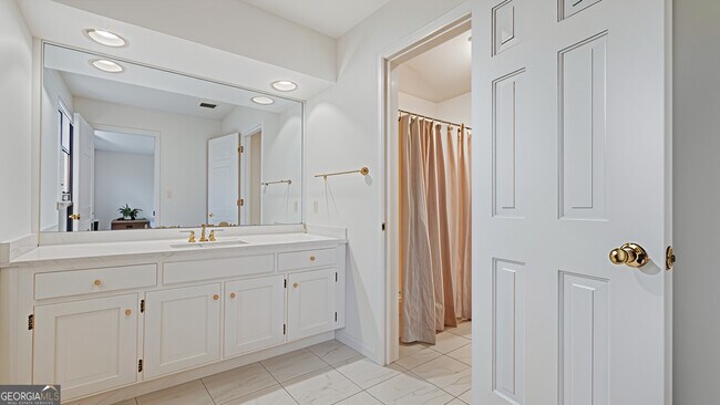 Building Photo - 80 Cliffcreek Trce NE