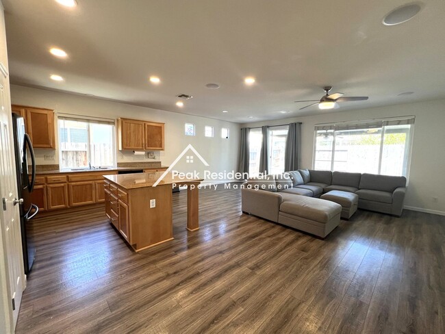 Building Photo - Updated 4bd/2ba Rancho Cordova Home!