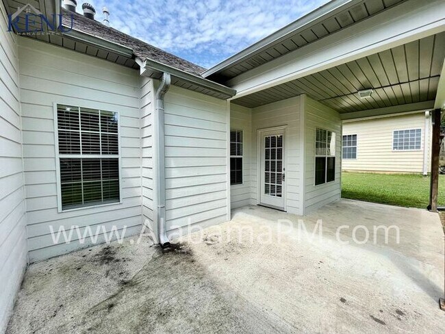 Building Photo - NEW PRICE!!