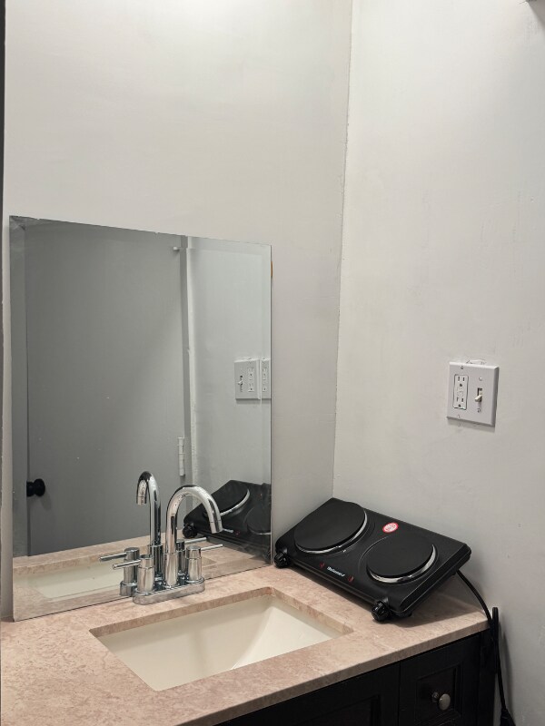 Building Photo - 21315 Carisbrook Ln