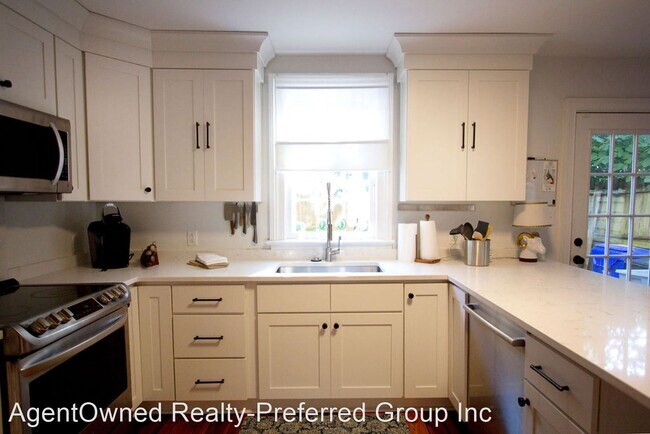Building Photo - 3 br, 2 bath House - 178 Smith Street