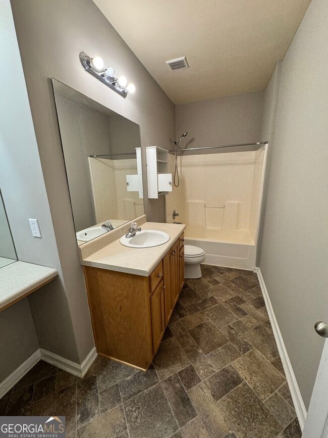 Building Photo - 376 Pointe Cir