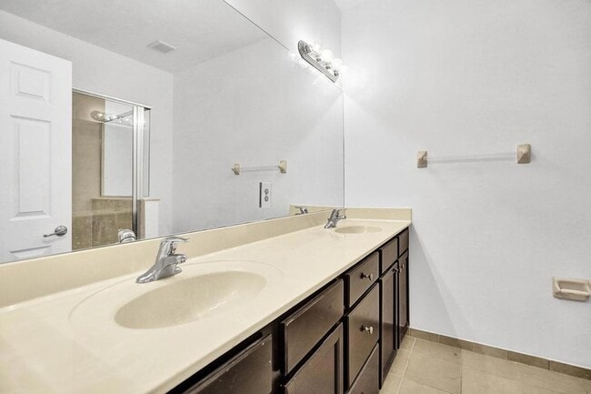 Building Photo - 9081 SW 169th Ct