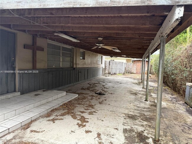 Building Photo - 5360 Fletcher St