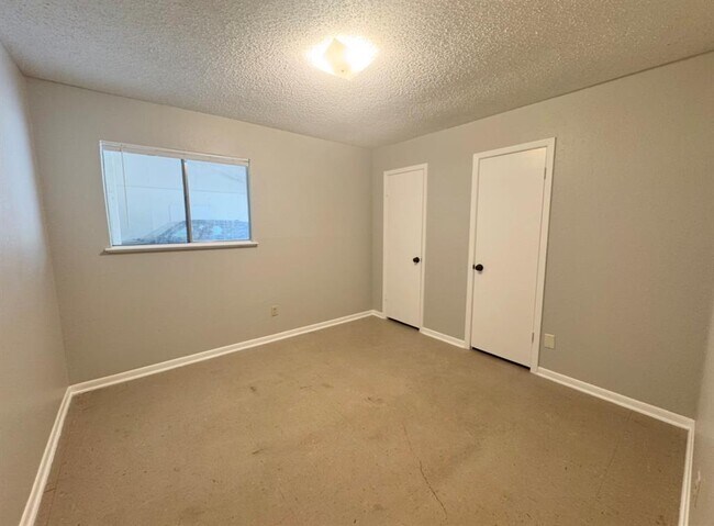 Building Photo - 115 Stubblefield Dr