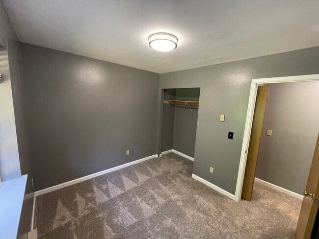 Building Photo - 707 125th Pl NW