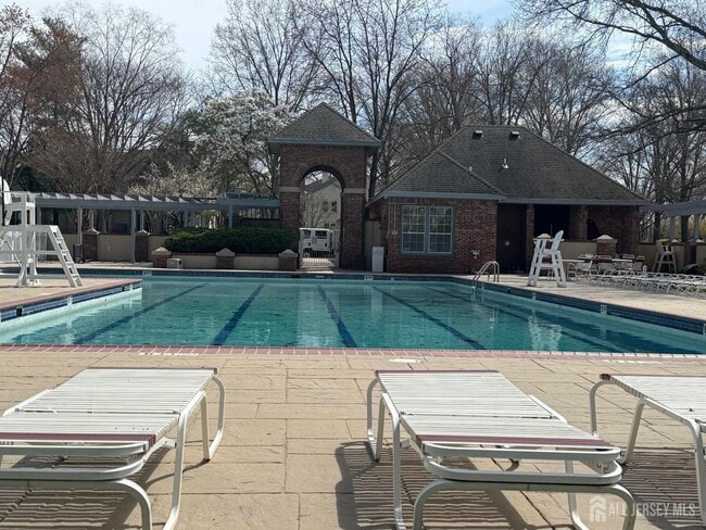 Building Photo - 103 Claridge Ct