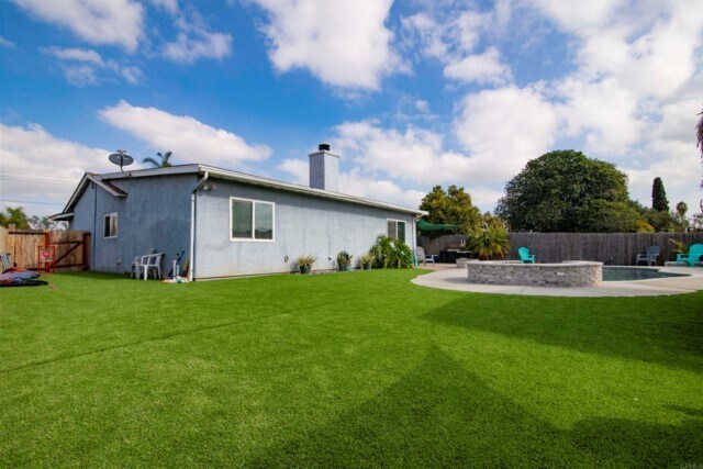 Building Photo - 4807 Luna Dr