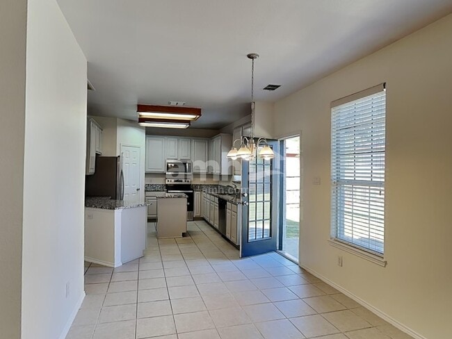 Building Photo - 1224 Riverside Rd