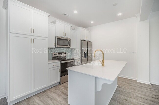 Building Photo - 15223 Scoter St