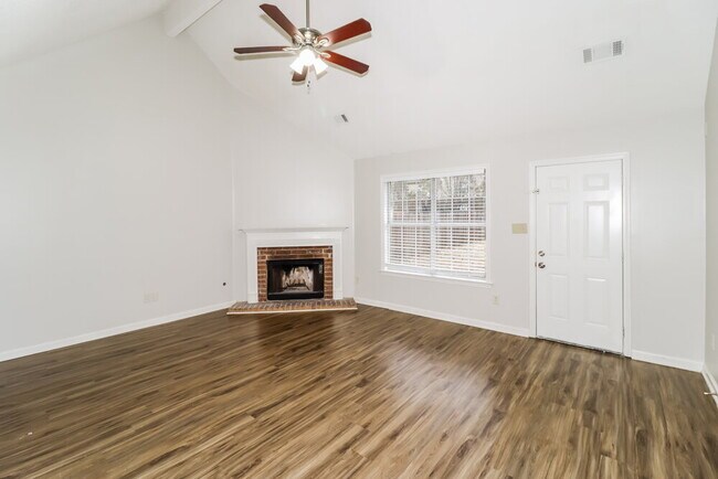 Building Photo - 10010 Cameron Ridge TR