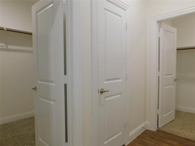 Building Photo - 11008 Culberson Dr