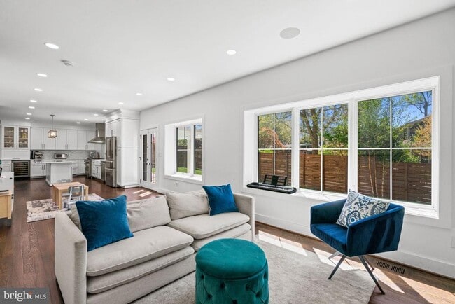 Building Photo - 6202 Massachusetts Ave