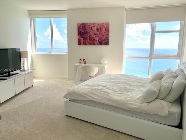 Building Photo - 18201 Collins Ave