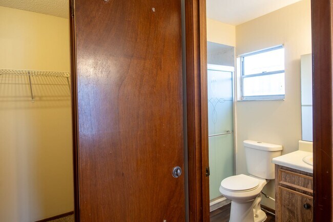 Building Photo - Move-In Ready 3-Bedroom, 2-Bathroom Rental...