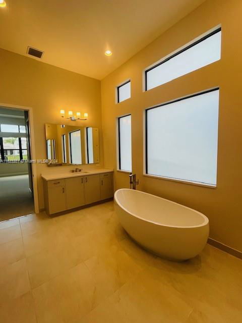 Building Photo - 8319 Royal County Down Rd