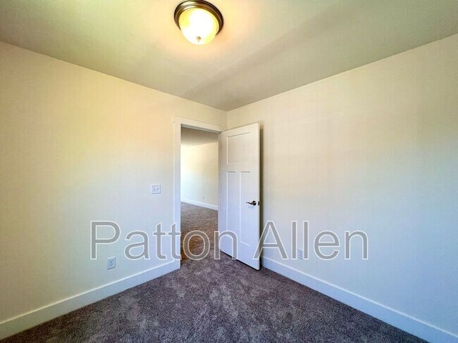 Building Photo - 117 N Christie Ct
