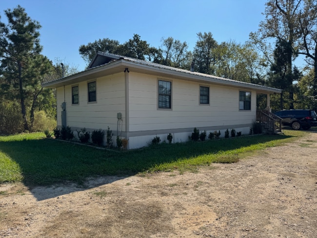 Building Photo - 128 Faires Ln