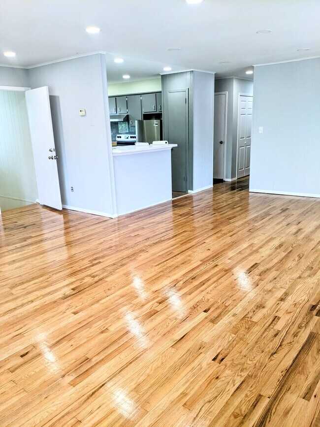 Building Photo - 1 Dunes Ln