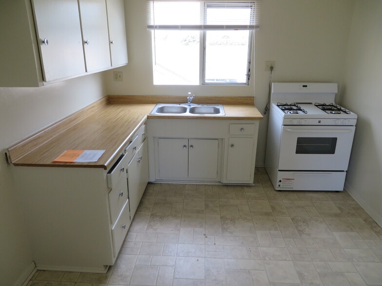 Primary Photo - 1505 N Stanton Plz