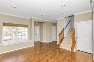 Building Photo - 128 Madison Way