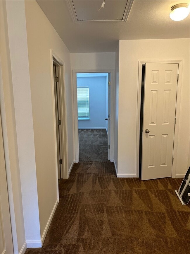 Building Photo - 707 Bellview Way