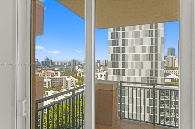 Building Photo - 17555 Atlantic Blvd