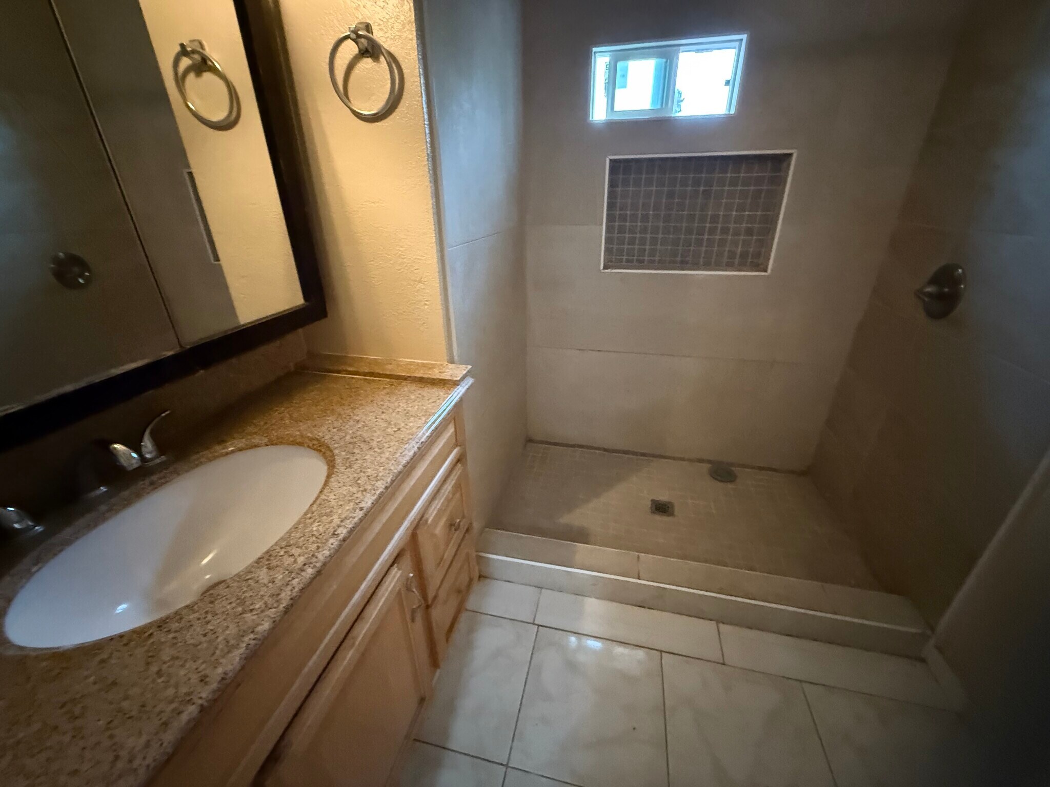 Building Photo - 4951 Campanile Dr