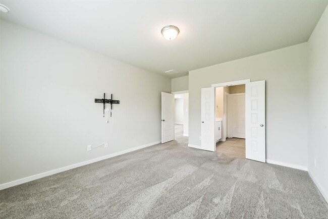 Building Photo - 18602 Etta Pnes Cir