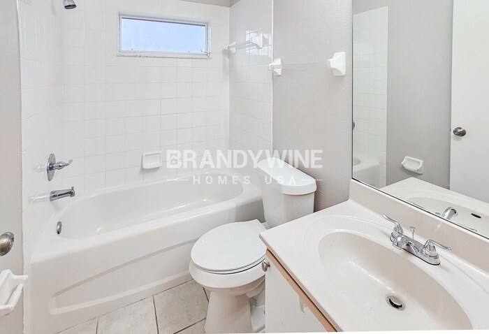 Building Photo - 11739 Brenford Crest Dr