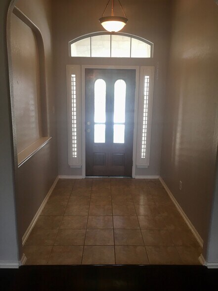 Front Entry - 24307 Alamosa Falls
