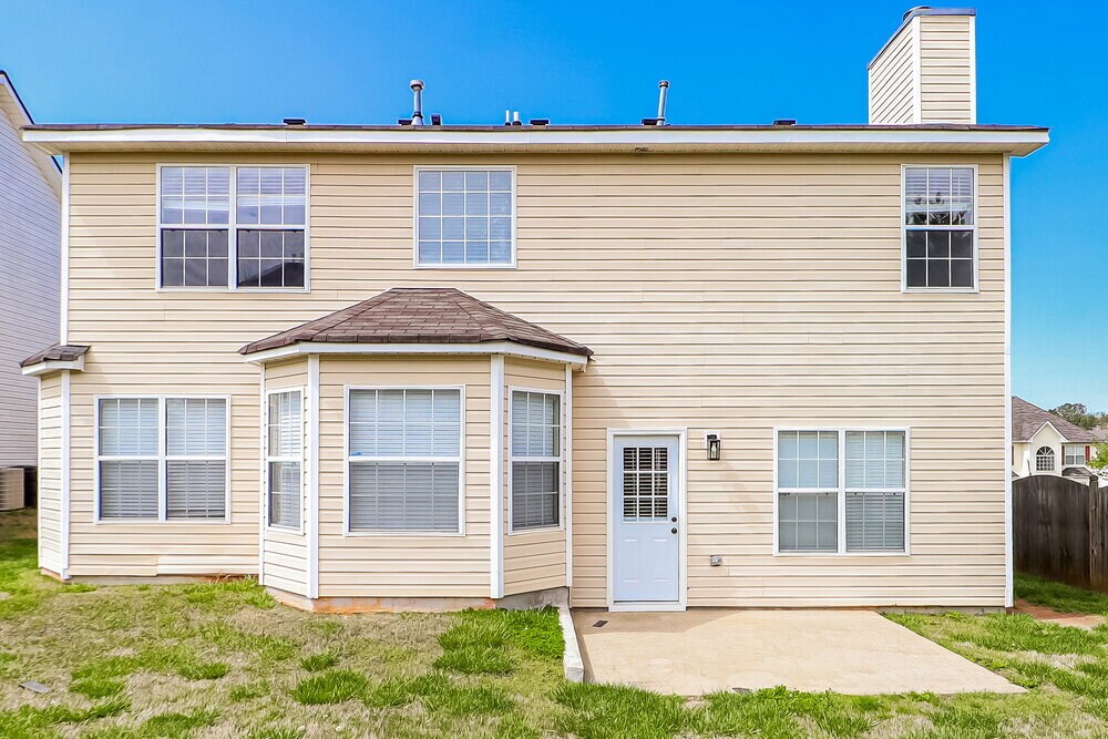 Building Photo - 20 Grayson Ln