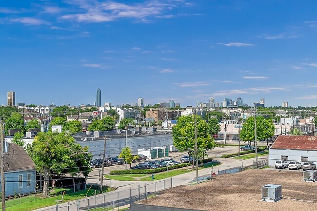 Building Photo - 4609 Nett St